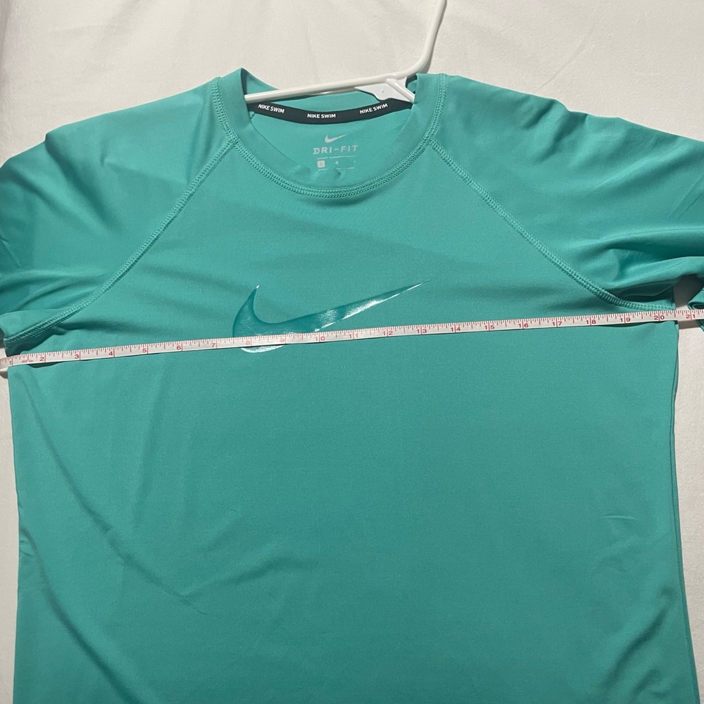 Nike Rashguard - Picture 8 of 8